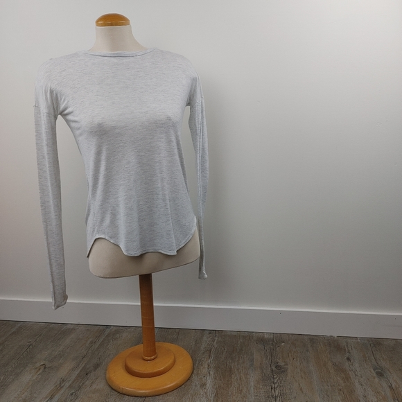 WILFRED ARITZIA | Long Sleeve Gray Open Back Top - Picture 1 of 7